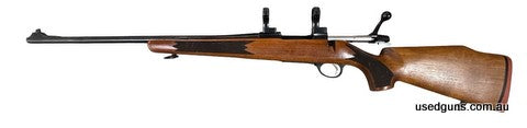 Sako M591 Bolt action 243W in good condition. Few marks and blemishes on stock and a few small blemishes on barrel. Comes with Optilock bases and 30mm High opti