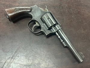 SMITH & WESSON
VICTORY
38 S&W
6 SHOT
5" BARREL
VGC BORE
GREY MILITARY FINISH
ORIGINAL TIMBER GRIPS
ORIGINAL LANYARD RING
MARKED US PROPERTY ON TOP STRAP
WITH FLAMING BOMB
MANUFACTURED 1943
WWII HANDGUN
#474338

VGC $1090