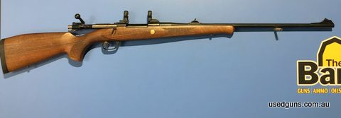 Voere 98 STL 3 in 6.5x68. Has open sights, nice walnut stock. Has a 27 inch barrel, internal magazine with hinged floor plate. rare calibre. Comes with two-piec