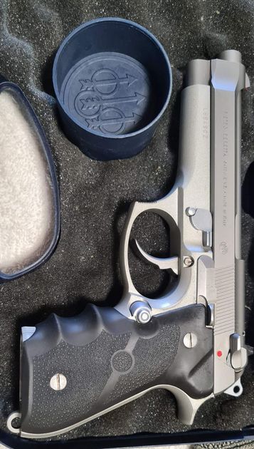 Beretta 92FS INOX