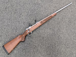 WINCHESTER
MODEL 70 FEATHERWEIGHT SS
308WIN
5 SHOT
22 INCH SPORTER BARREL
STAINLESS STEEL
CHECKERED WALNUT STOCK
JEWELLED BOLT
CONTROLLED FEED
1 INCH STEEL LEUPOLD RINGS AND MOUNTS
#PT080064YZ35G

AS NEW $1490
