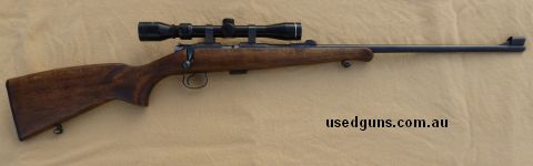 CZ 452-2E ZKM .22 bolt action rifle in good condition, with very good bore. Some minor scratches to stock and bluing. Fitted with Tasco 3-9x scope. Additional i