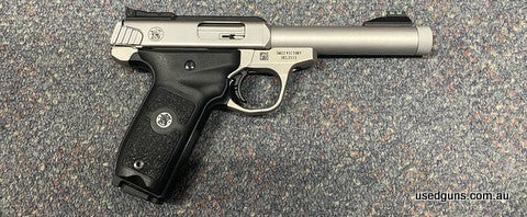 Excellent condition Smith & Wesson 22 Victory in 22LR. Has a threaded heavy barrel. Comes cased with 2 magazines.  $30 freight to your dealer Australia wide (WA