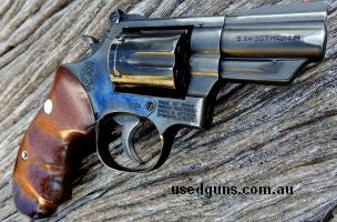 Very early 1984 Japanese replica / imitation 357 magnum. These were the original plug fire cap models (no rounds included). Very rare find, the realism @ Smith 
