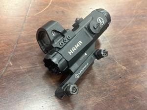 LEUPOLD
MARK 4 TACTICAL
HAMR
4X24
CM-R2
ILLUMINATED RETICLE
WITH DELTA POINT
RED DOT AND SHIELD
PIC INTERFACE
VERY RARE
ONE ONLY

EXC+ $1390