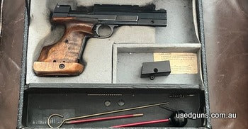 Hammerli 208 in good condition in original case and heavy front weight. Has rail fitted for scope. Very accurate. Postage included.