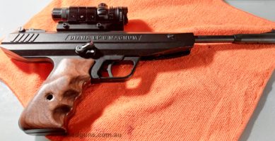 One of the most Powerful Air Pistol, Wooden Grips, Laser Sight, also comes with a Tactical Stock to conver it to a Rifle, ask for more pictures, This is an exce