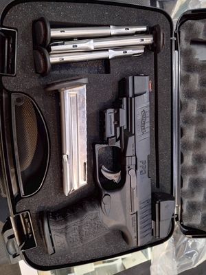 USED CONSINGMENT WALTHER PPQ 22LR with vortex venom 3moa red dor sight and laser max laser sight cased 5 mags