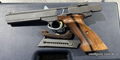Pistol is in good condition and would make a great pistol for a new shooter wanting to get in to the sport .Comes with 1 magazine and hard